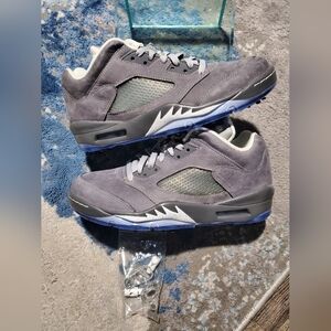 Brand New,  Rare Size 9.5 - Air Jordan 5 Golf Low Wolf Grey. Smoke Free Home